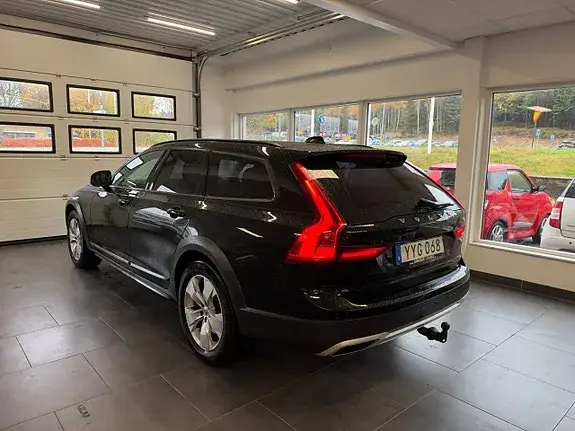 Volvo V90 Cross Country 2018 photo 3