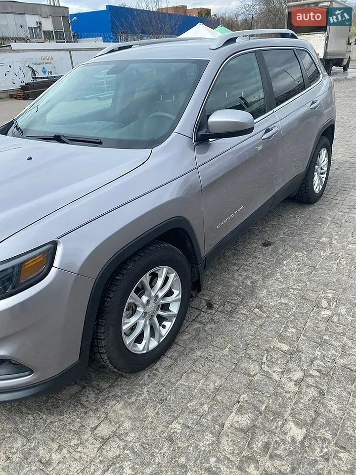 Jeep Cherokee 2018 photo 2