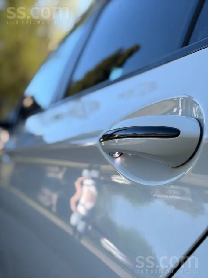 BMW 520 2011 photo 3
