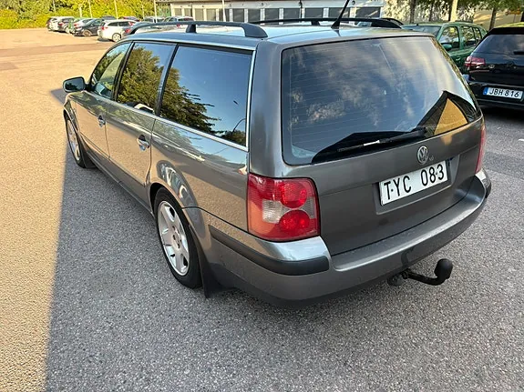 Volkswagen Passat 2003 photo 5