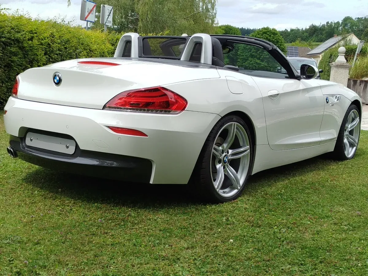 BMW Z4 2011 photo 3
