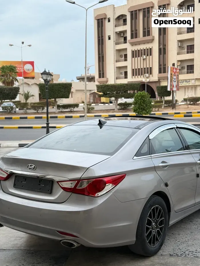 Hyundai Sonata 2011 photo 3