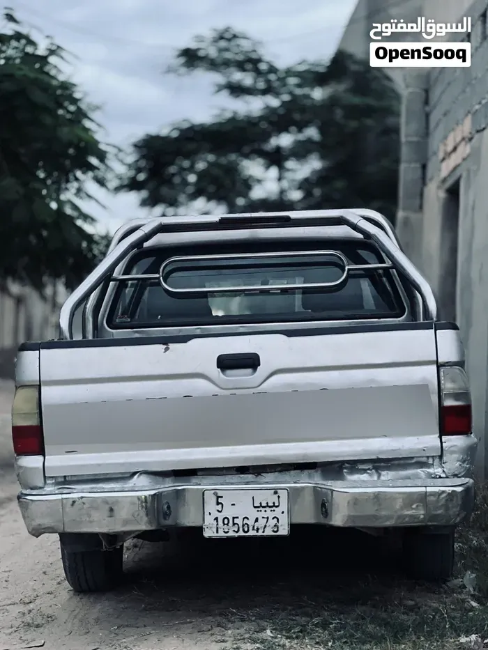 Mitsubishi Other 1986 photo 2