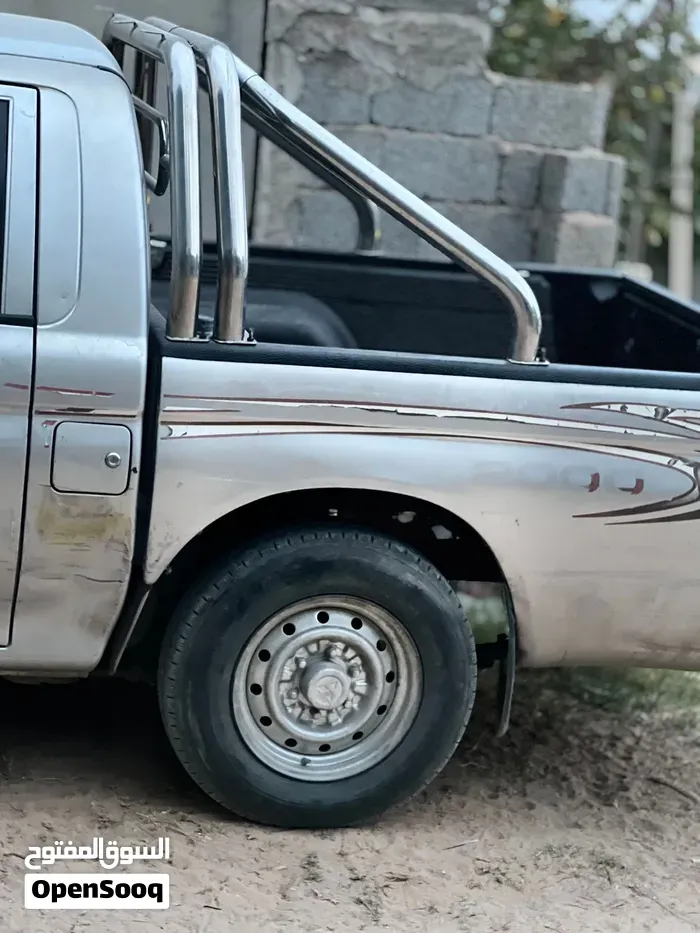 Mitsubishi Other 1986 photo 3