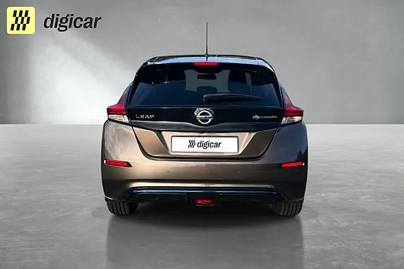 Nissan Leaf 2018 photo 4