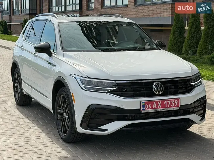 Volkswagen Tiguan 2022 photo 2