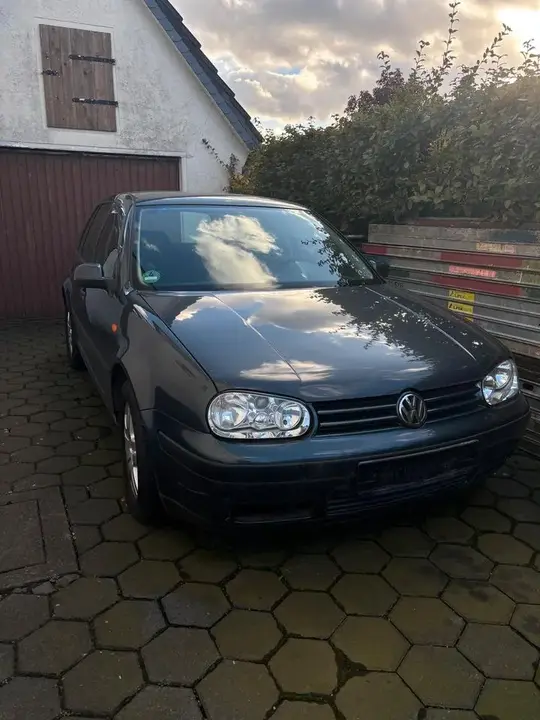 Volkswagen Golf 4