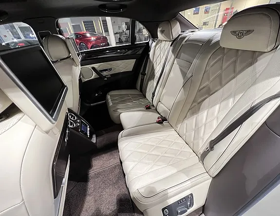 Bentley Flying Spur 2014 photo 4