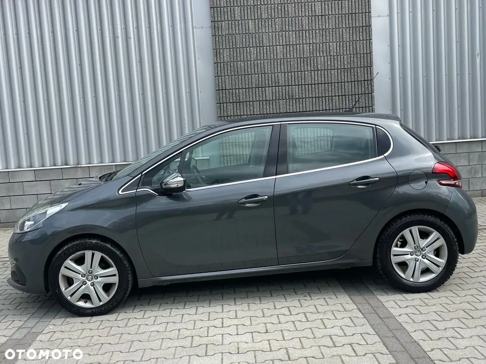 Peugeot 208 2016 photo 4