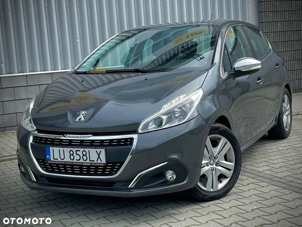 Peugeot 208 2016 photo 5
