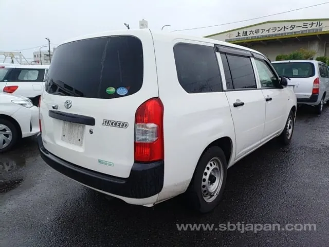 Toyota Succeed Van 2019 photo 3