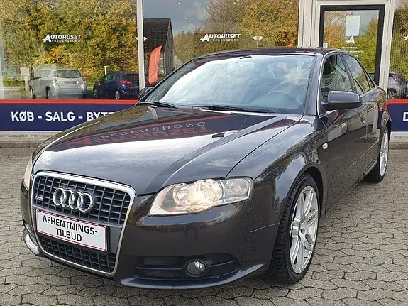 Audi A4 2008 photo 2