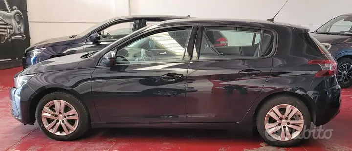 Peugeot 308 2019 photo 3