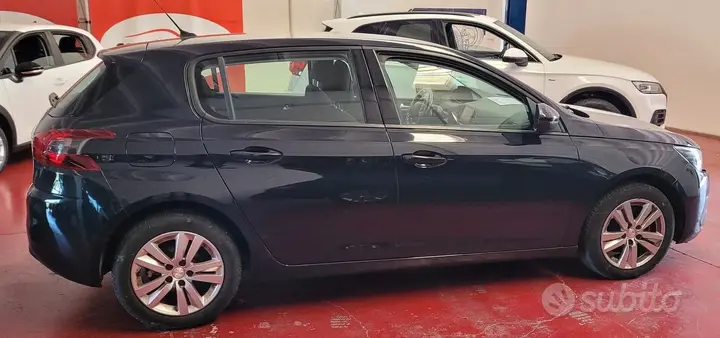 Peugeot 308 2019 photo 4
