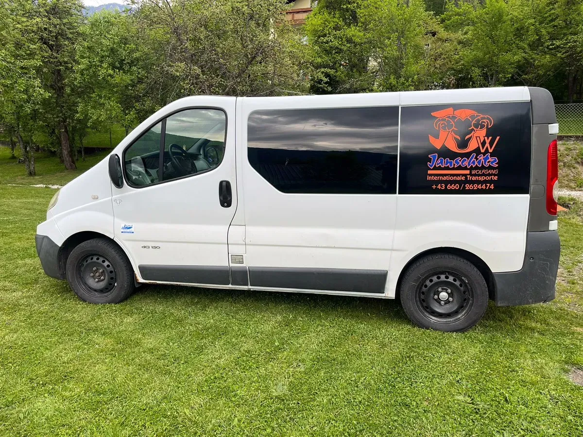 Renault Trafic 2008 photo 2