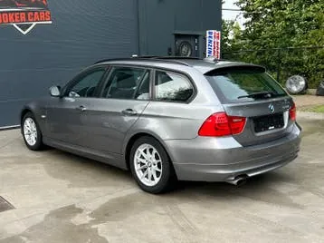 BMW 3 Series 2010 photo 3