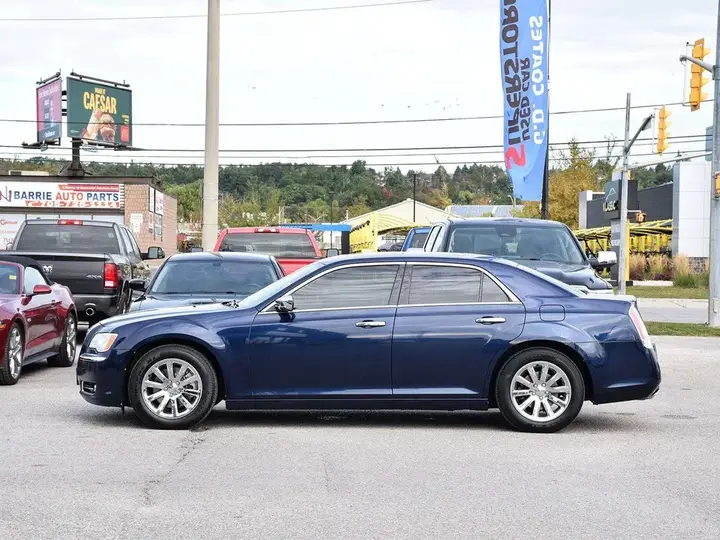 Chrysler 300 2013 photo 3