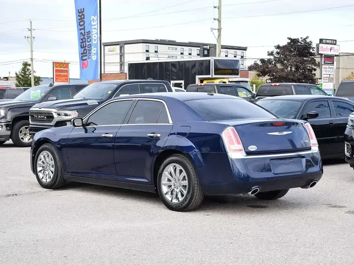 Chrysler 300 2013 photo 4