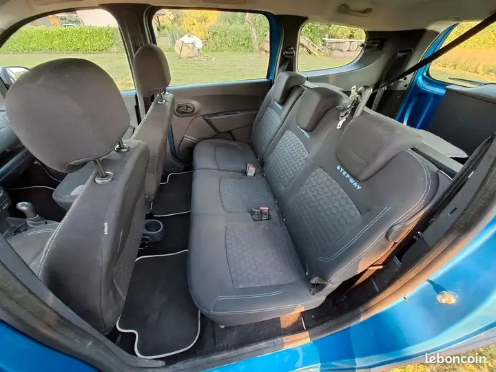 Dacia Lodgy 2017 photo 3