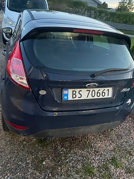 Ford Fiesta 2012 photo 3