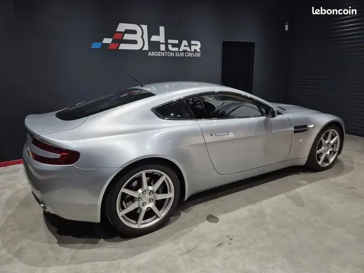 Aston Martin V8 Vantage 2006 photo 5