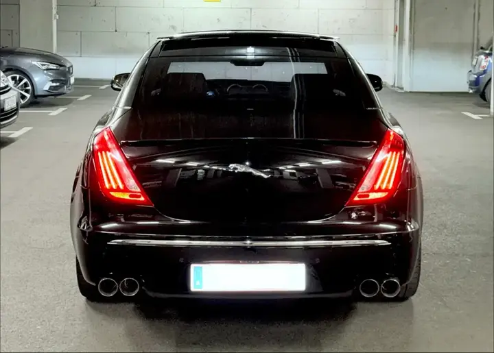 Jaguar Xj 2011 photo 2