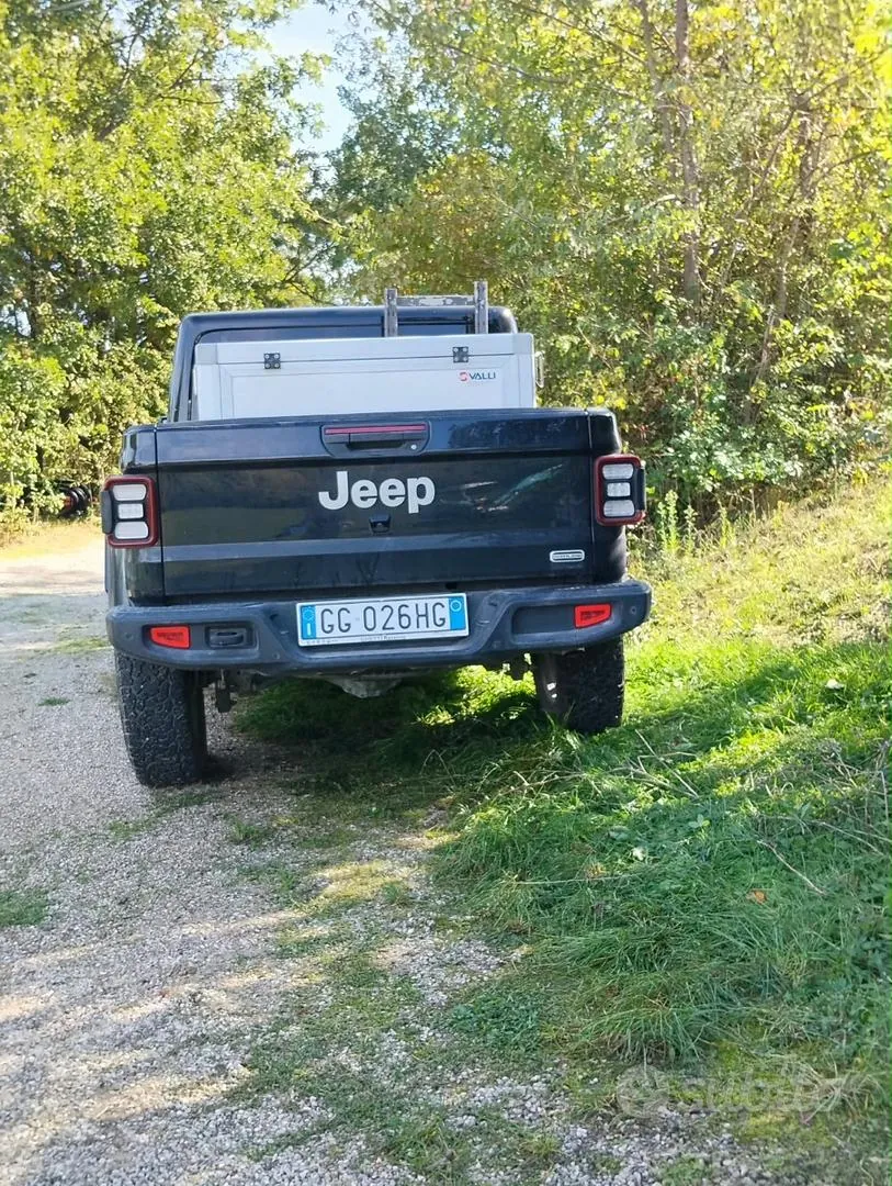 Jeep Gladiator 2021 photo 2