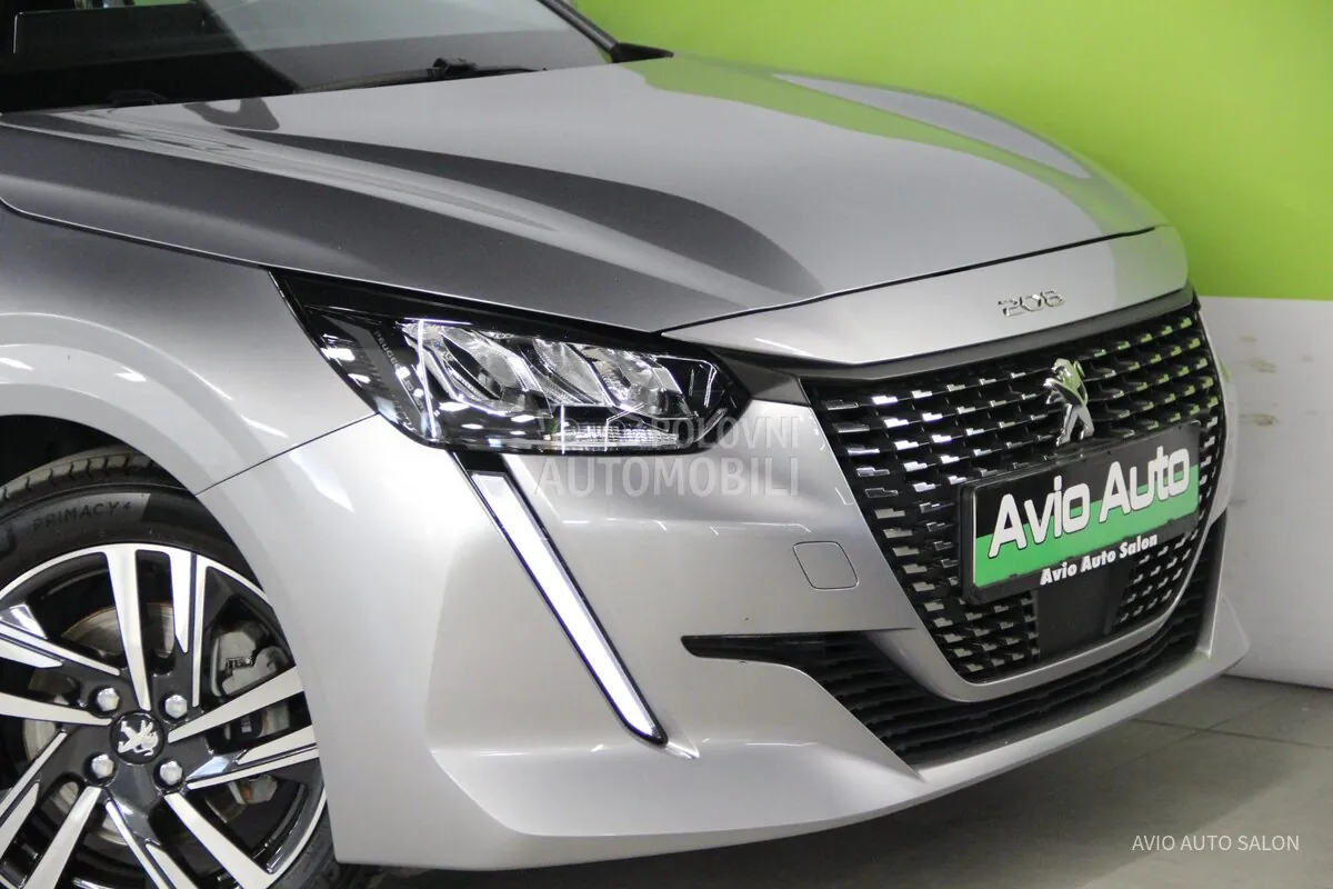 Peugeot 208 2021 photo 3