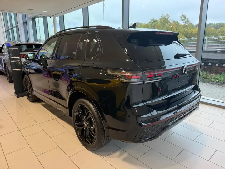 Volkswagen Tiguan photo 3