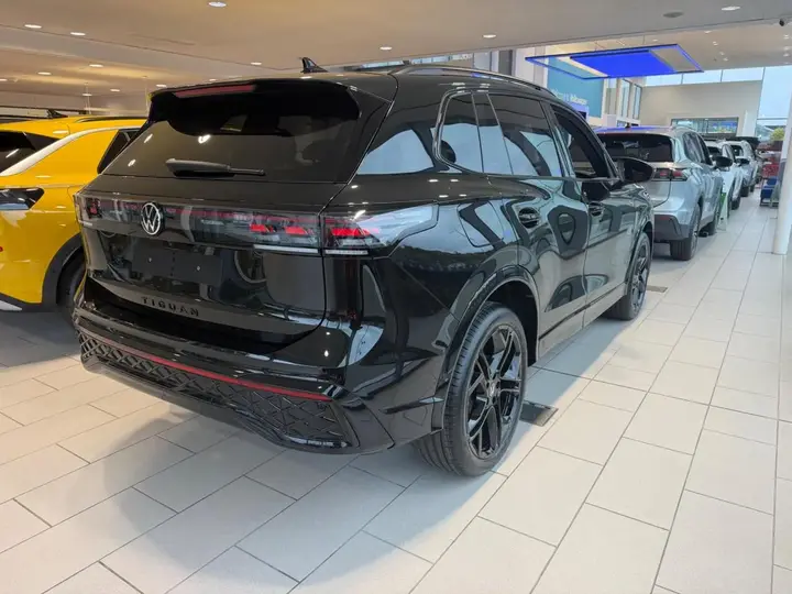 Volkswagen Tiguan photo 4