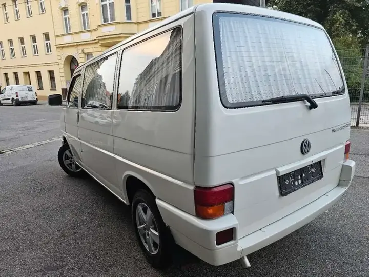 Volkswagen T4 1994 photo 3