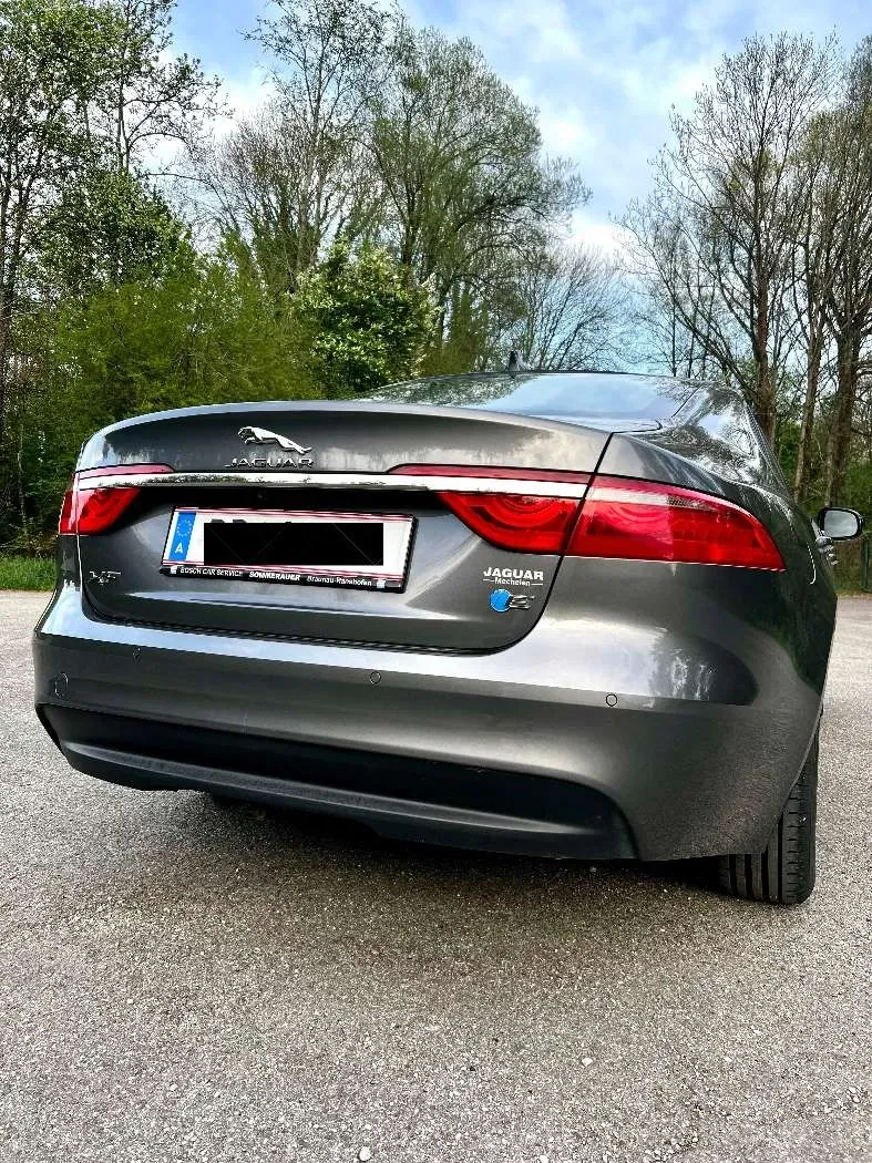 Jaguar Xf 2016 photo 2