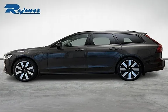 Volvo V90 2025 photo 2