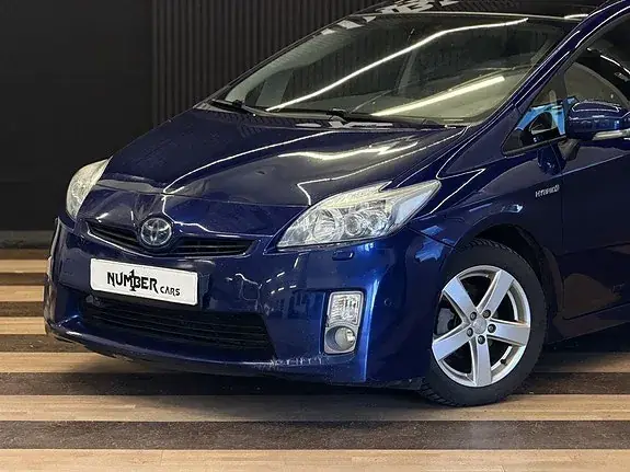 Toyota Prius 2011 photo 3