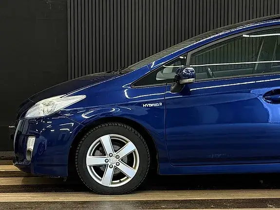 Toyota Prius 2011 photo 5