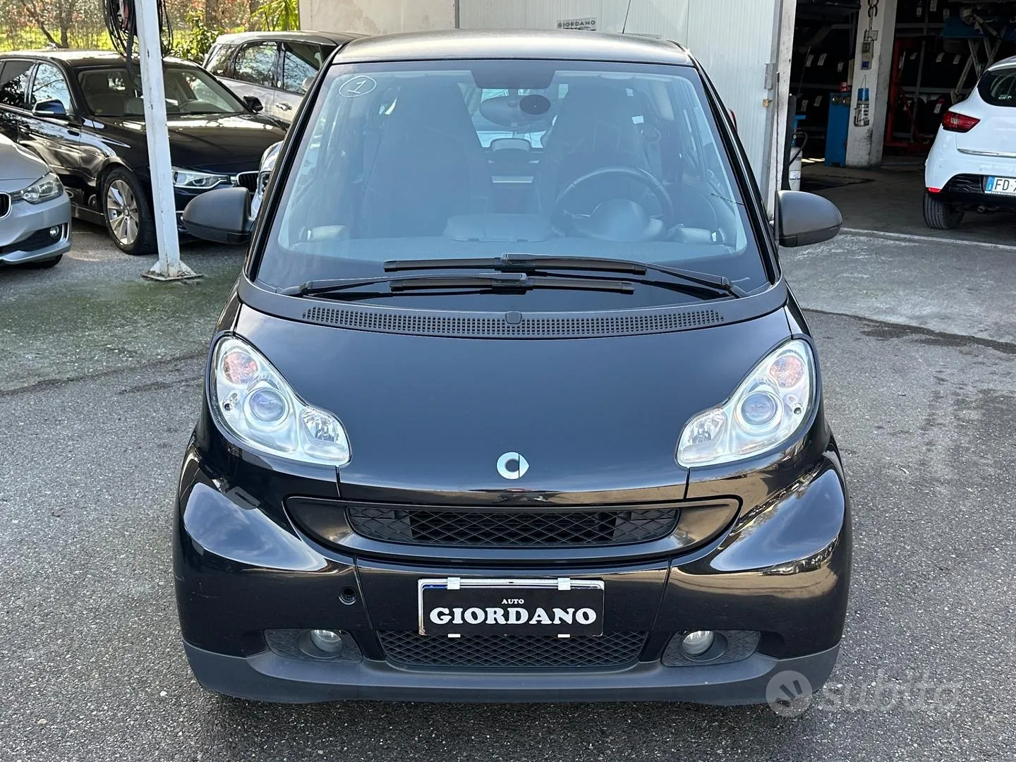 Smart Fortwo 2010 photo 2