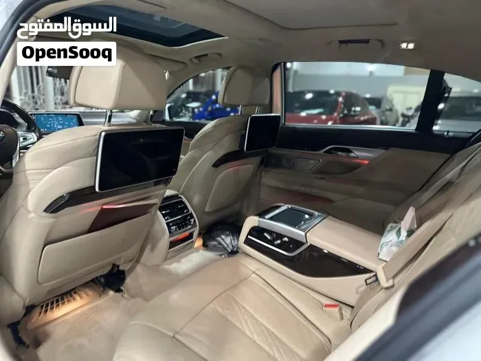 BMW 7 Series 2016 photo 4