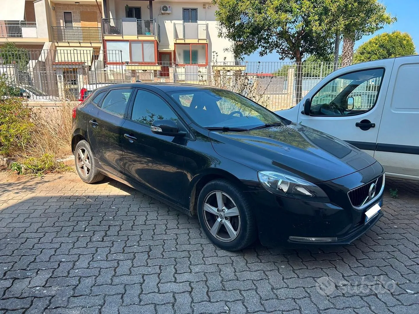 Volvo V40 2018 photo 2
