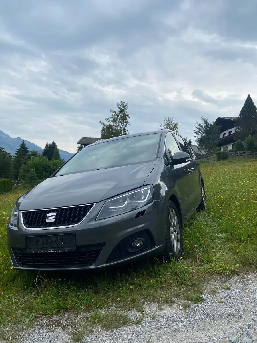 Seat Alhambra 2012 photo 2