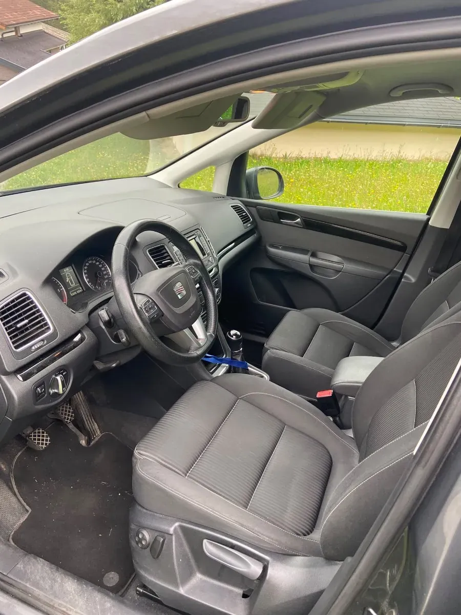 Seat Alhambra 2012 photo 3