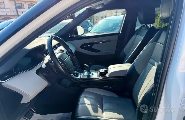 Land Rover Range Rover Evoque 2019 photo 4