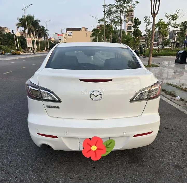 Mazda 3 2014 photo 2
