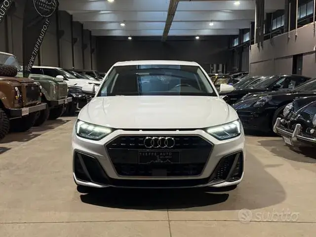 Audi A1 2024 photo 2