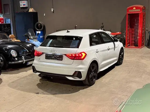 Audi A1 2024 photo 4