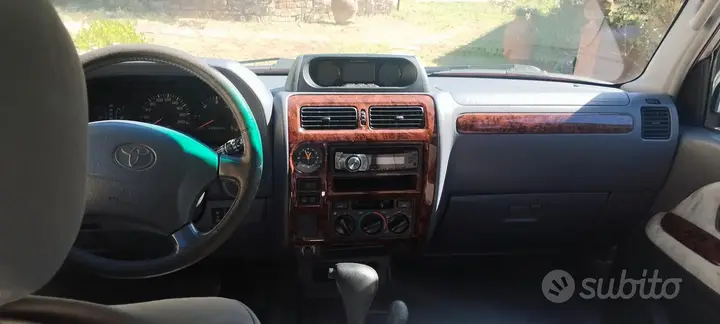 Toyota Land Cruiser 2001 photo 4