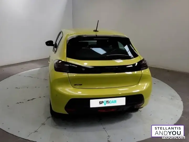 Peugeot 208 2024 photo 4