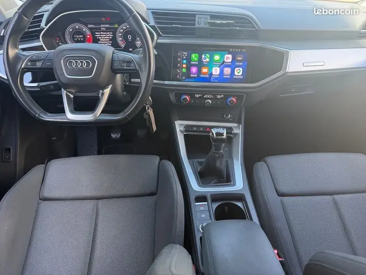 Audi Q3 2021 photo 2