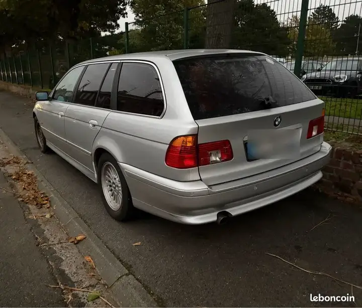 BMW Série 5 2001 photo 2