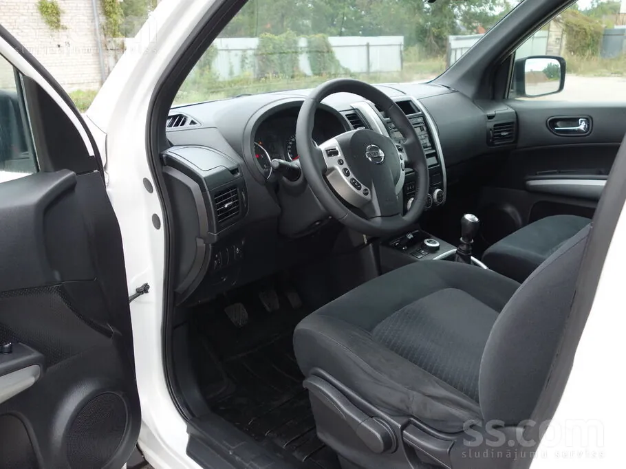 Nissan X-Trail 2011 photo 5