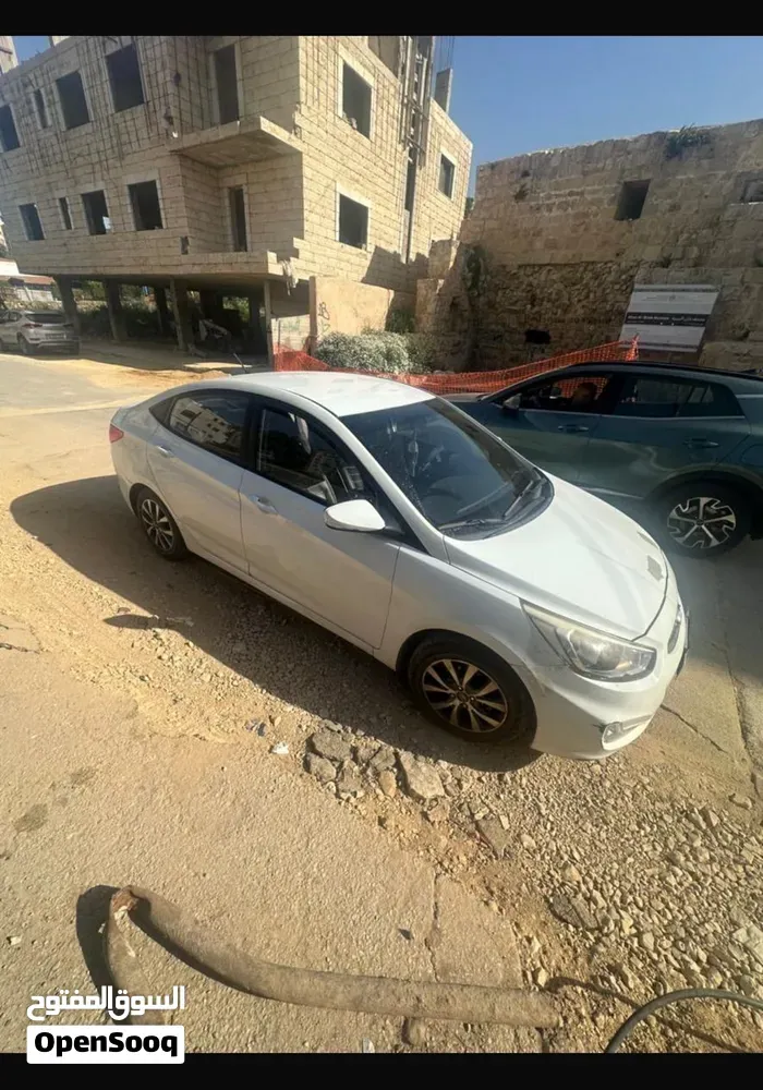 Hyundai Accent 2017 photo 2